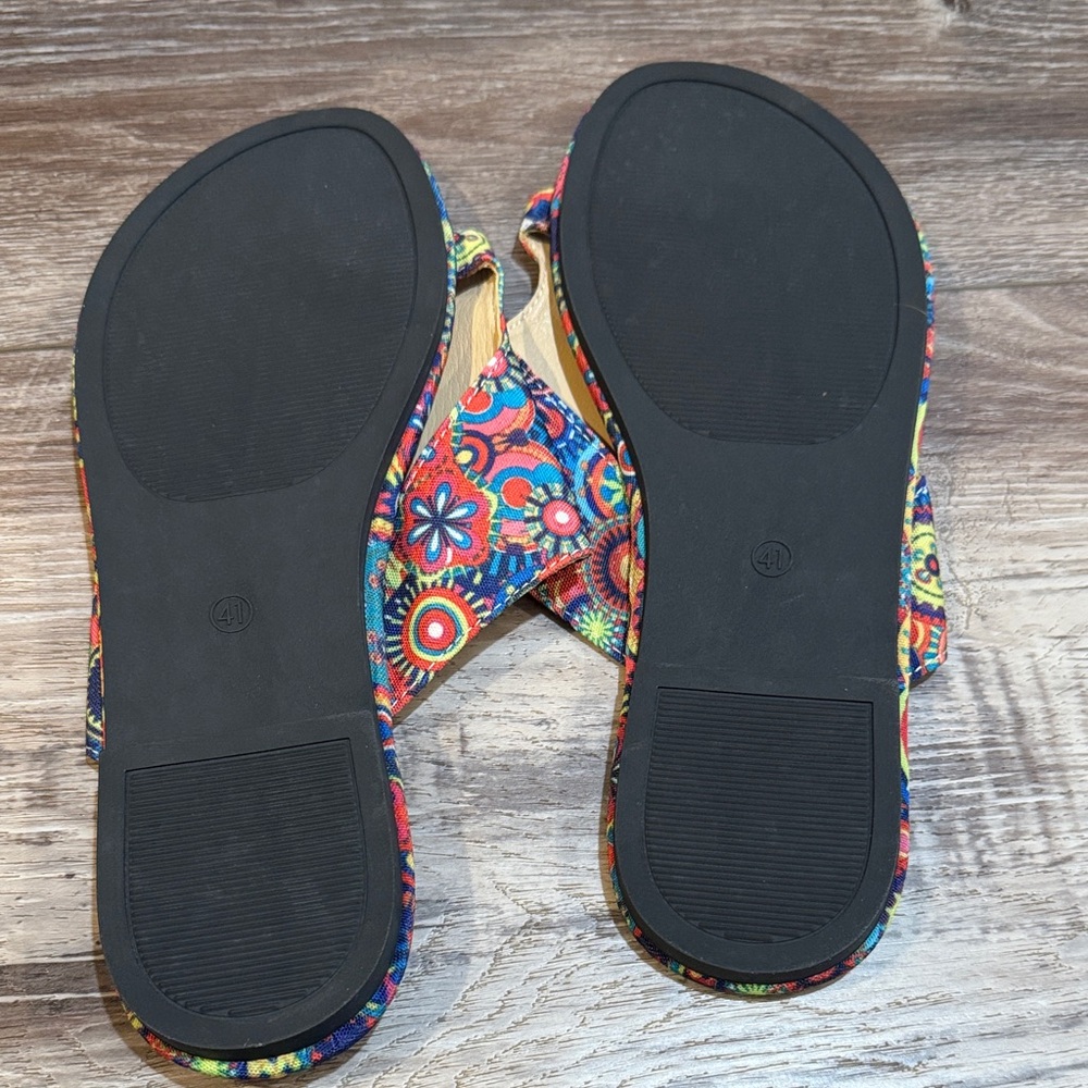Colorful Patterned Women's Sandals - Picture 3 of 4